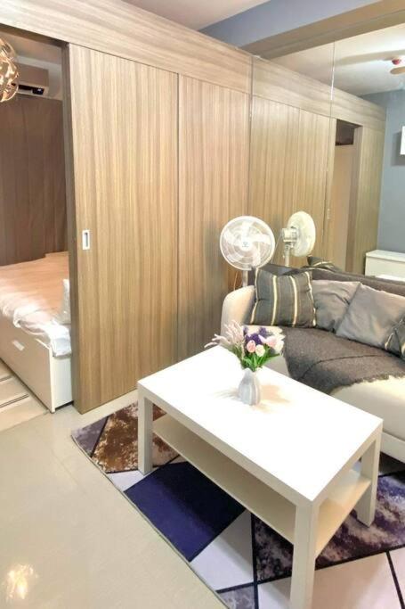 Fully Equipped 1Br Condo At Shore2 Near To Moa マニラ市 エクステリア 写真